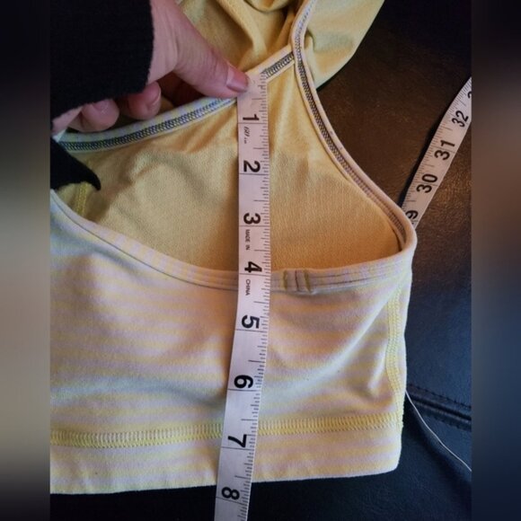 Lululemon no limits Yellow  whiteTank Top with built in bra size 8 - Picture 12 of 13